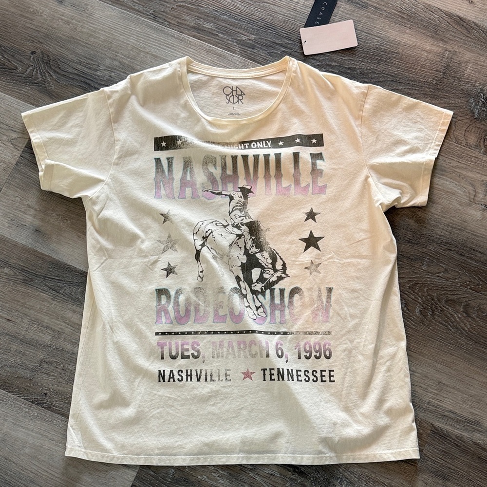 NWT Chaser Nashville Rodeo Cream T-Shirt sz l
